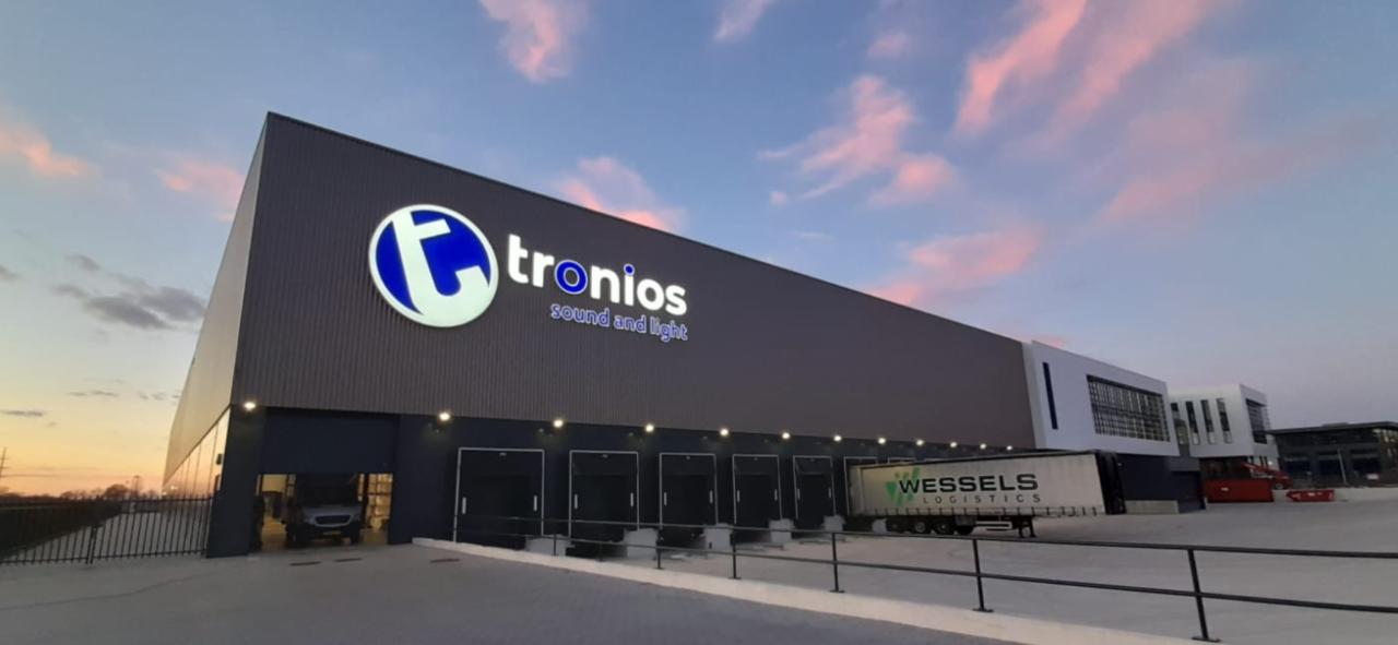 New Distribution Centre Tronios beamZ